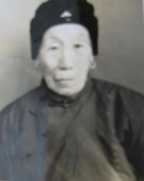 老照片：奶奶
